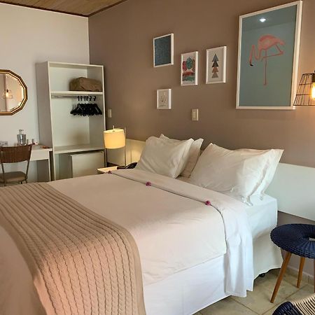 Hotel Boutique Frangipani Brotas Luaran gambar A room at the hotel